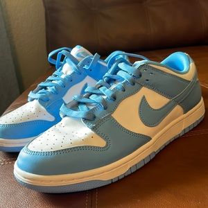 Nike dunk low “university blue” size 9.5